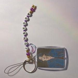 Kpop phone charm